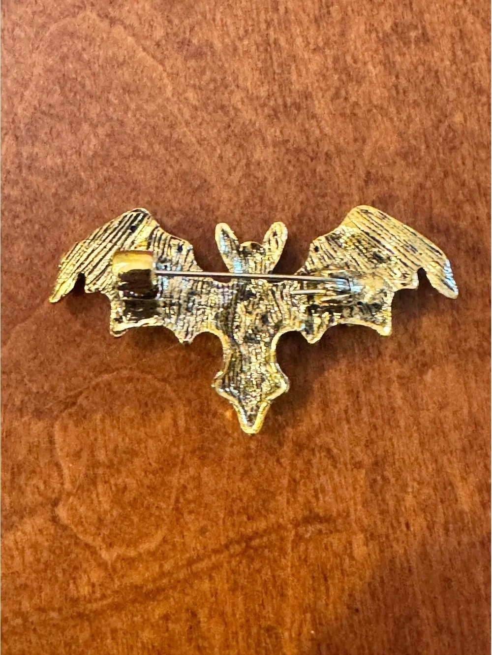 Gold Tone Green Rhinestone Bat Brooch Pin 384